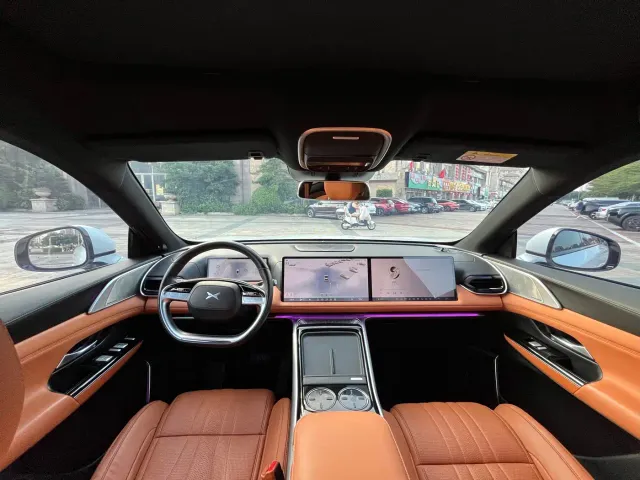 Xpeng G9 — Фото автомобиля 5