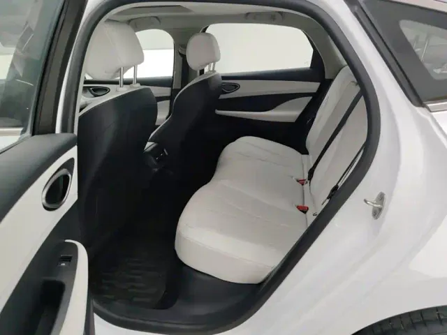 BYD Seal 05 DM-i — Фото автомобиля 11