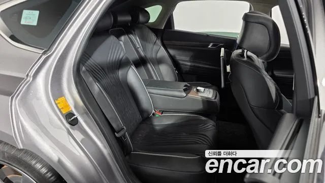 Genesis G80 RG3 — Фото автомобиля 12