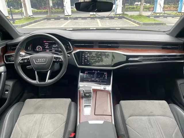 Audi A6L — Фото автомобиля 17