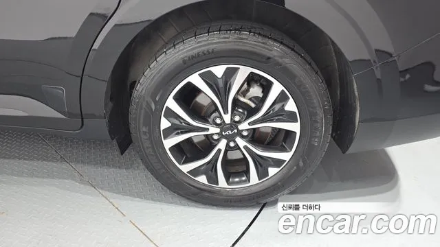 Kia Canival Carnival 4 поколение 9 мест Prestige — Фото автомобиля 21