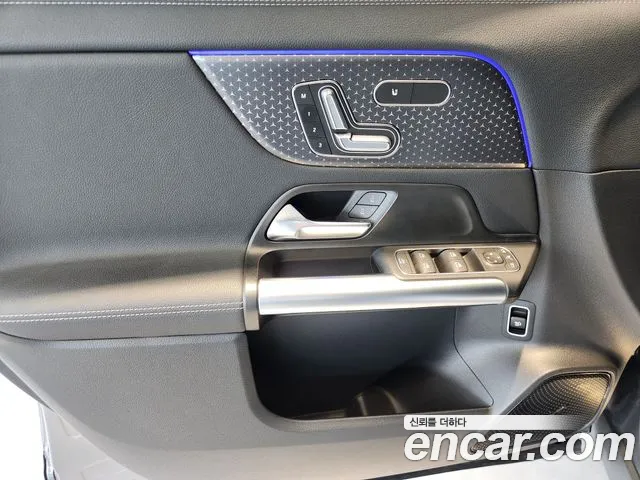 Mercedes-Benz EQA — Фото автомобиля 18