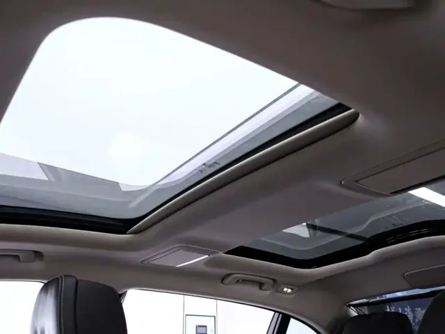 BMW 7 Series — Фото автомобиля 11