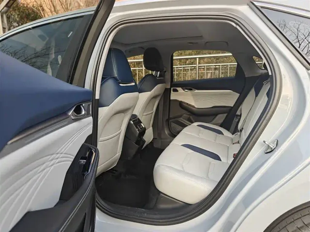 Geely Xingrui — Фото автомобиля 13