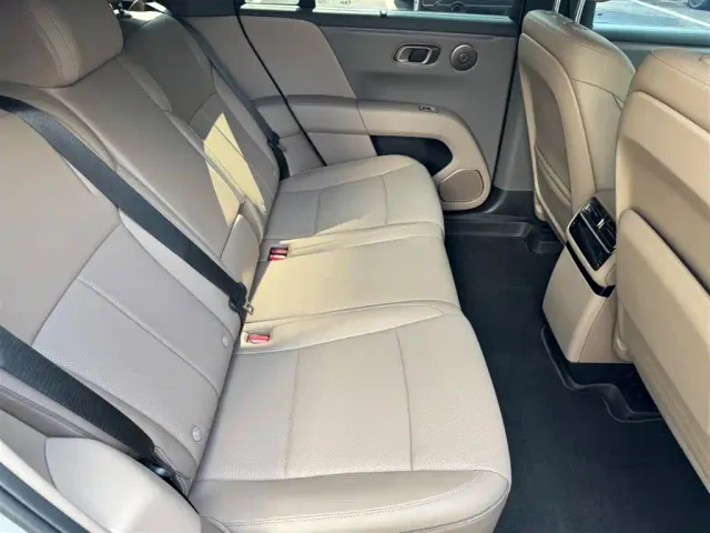 Li Auto i6 — Фото автомобиля 13