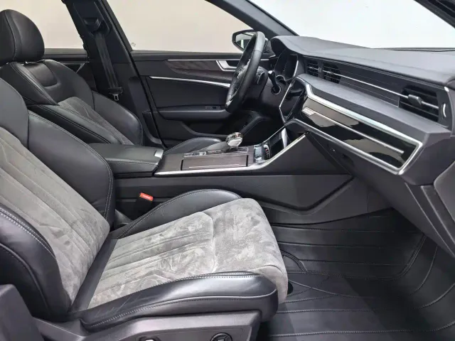 Audi A6L — Фото автомобиля 10