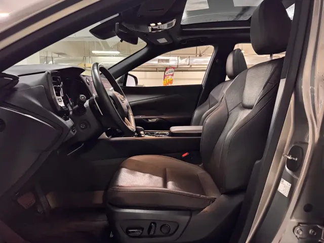 Lexus RX — Фото автомобиля 6