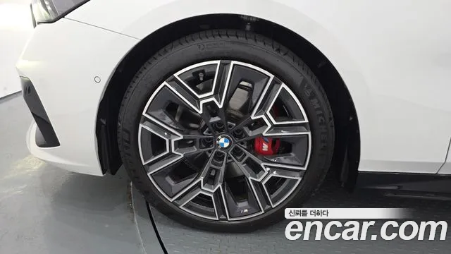 BMW 5-Series 5 серия (G60) 530i xDrive M Sport Pro Special Edition — Фото автомобиля 5