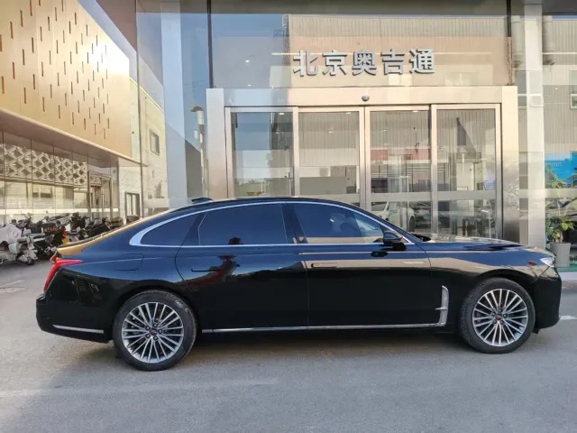 Hongqi H9 — Фото автомобиля 9