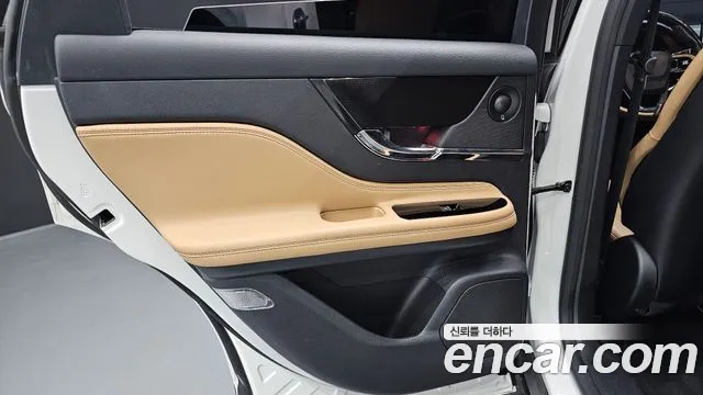 Lincoln Corsair Corsair 2.0 Reserve AWD — Фото автомобиля 23