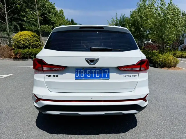 Jetta VS7 — Фото автомобиля 5