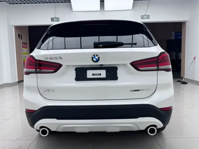 BMW X1 — Фото автомобиля 6