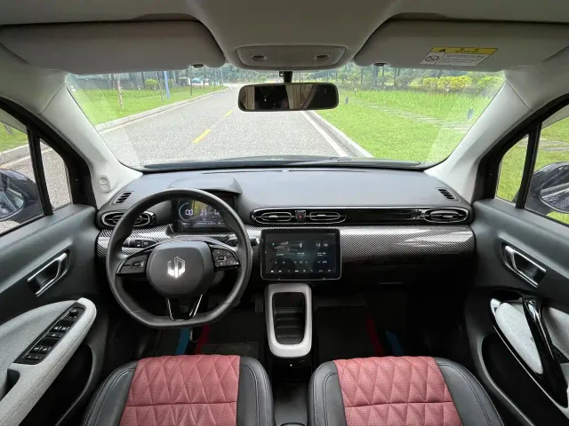 Leapmotor T03 — Фото автомобиля 7