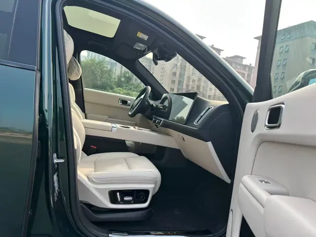 Li Auto L7 — Фото автомобиля 7