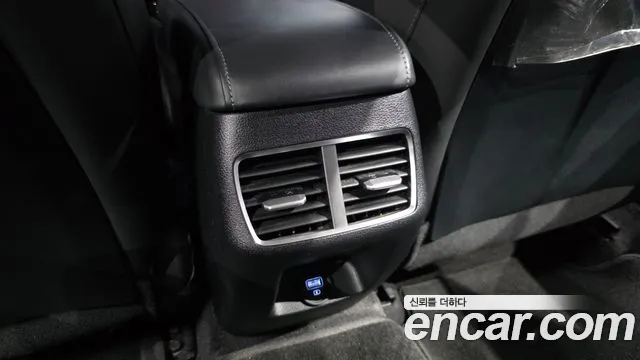 Hyundai Sonata Sonata (DN8) 2.0 LPG(Для проката) — Фото автомобиля 19