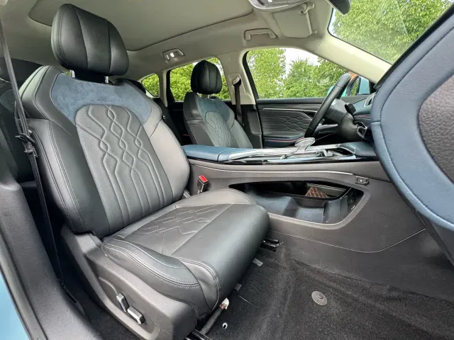 Voyah Auto VOYAH FREE 2021 2WD Standard Pure Electric Edition — Фото автомобиля 10