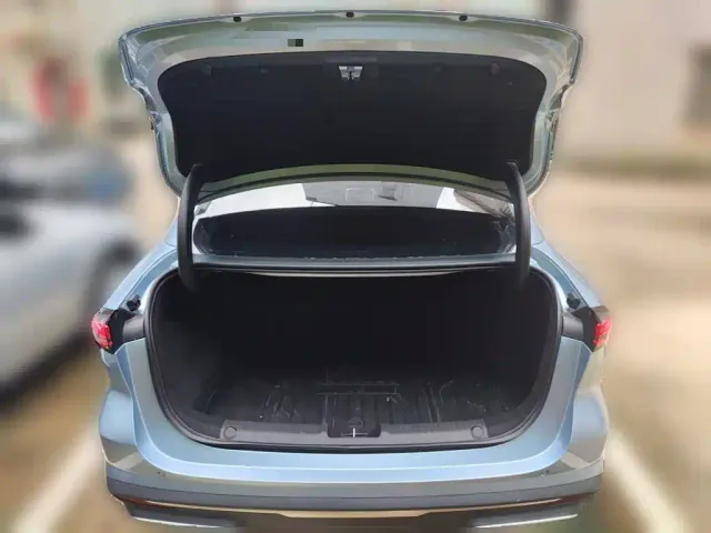 Geely Galaxy L6 — Фото автомобиля 9