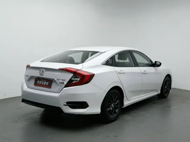 Honda Civic — Фото автомобиля 2