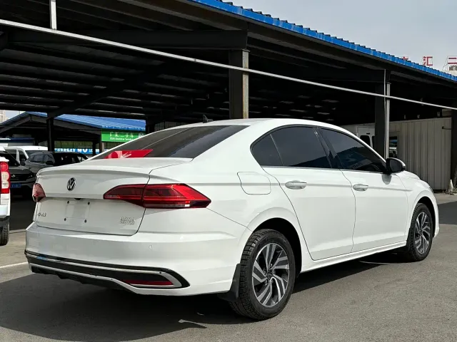 Volkswagen Bora — Фото автомобиля 13