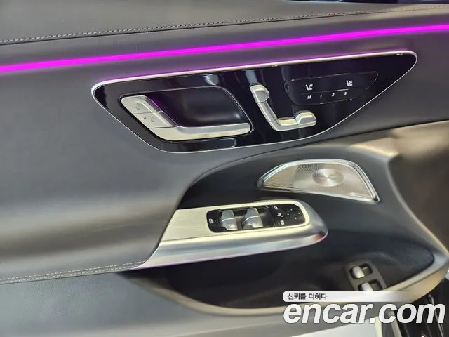 Mercedes-Benz E-Class — Фото автомобиля 19