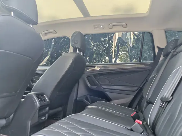 Volkswagen Tiguan L — Фото автомобиля 7
