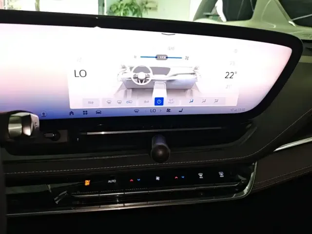 Buick Buick E5 2024 Pioneer Pro Edition — Фото автомобиля 12