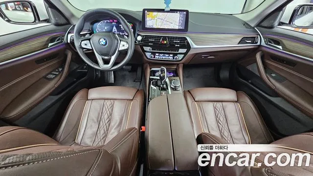 BMW 5-Series — Фото автомобиля 7