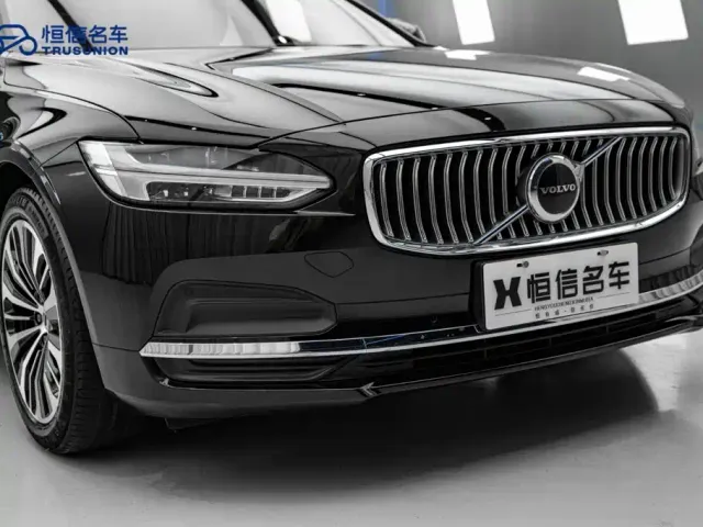 Volvo S90 — Фото автомобиля 6
