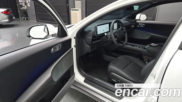 Hyundai Ioniq 6 — Фото автомобиля 10