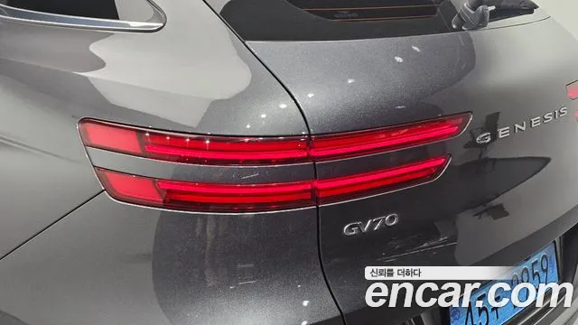 Genesis GV70 Electrified GV70 — Фото автомобиля 23
