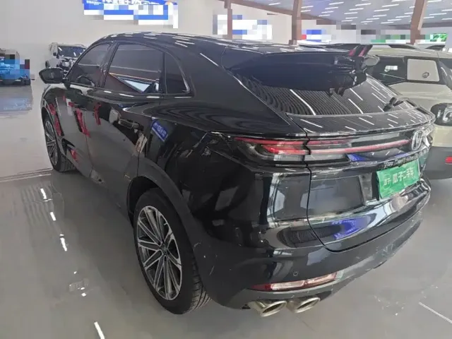 Changan Changan UNI-K 2021 2.0T Premium — Фото автомобиля 4