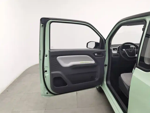 Wuling Hongguang Mini EV — Фото автомобиля 8