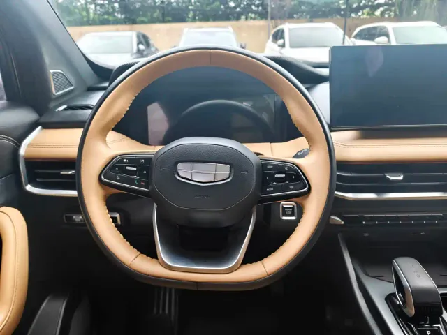 Geely Haoyue L — Фото автомобиля 7