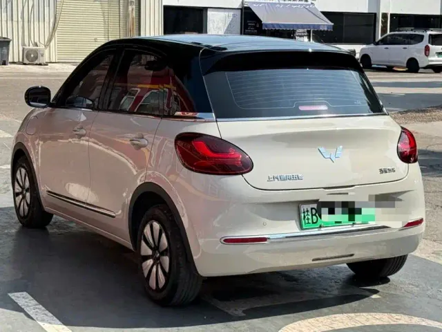 Wuling Bingo — Фото автомобиля 9