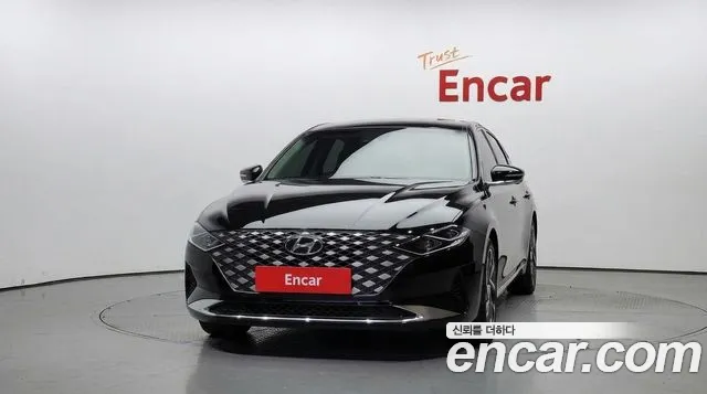 Hyundai Grandeur Grandeur (New) — Фото автомобиля 3