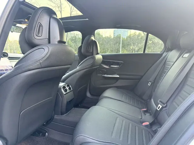Mercedes-Benz C-Class — Фото автомобиля 7