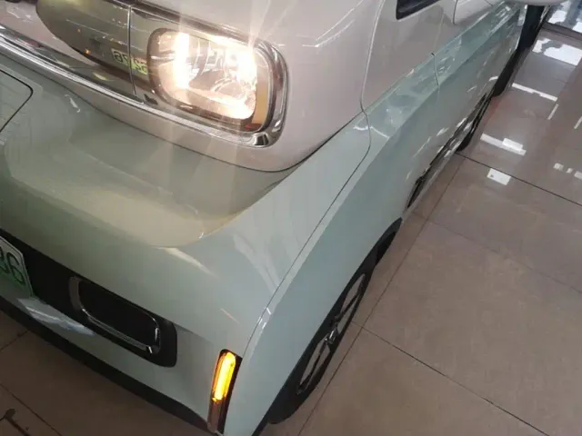 Baojun KiWi EV — Фото автомобиля 23
