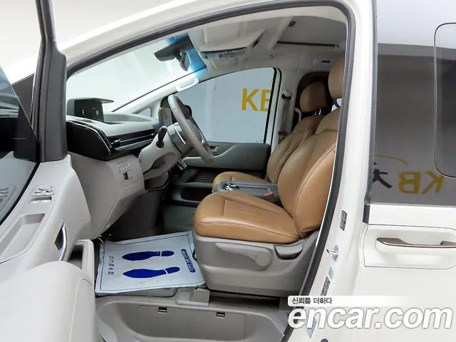 Hyundai Staria Staria 2WD автодом — Фото автомобиля 11