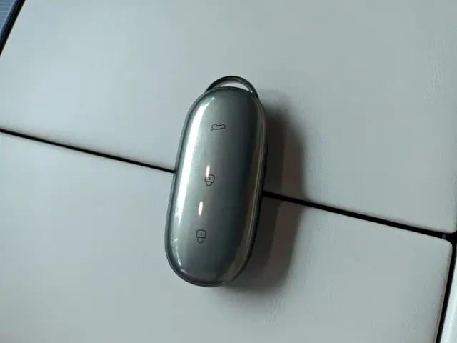 Li Auto L6 — Фото автомобиля 8