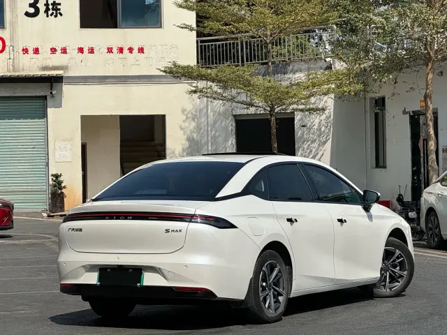 GAC Aion S MAX — Фото автомобиля 8