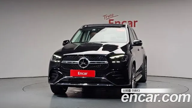 Mercedes-Benz GLE-Class — Фото автомобиля 3