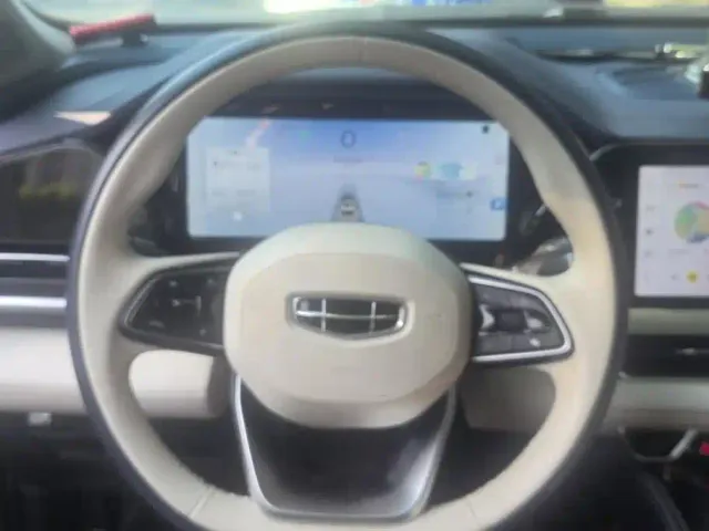 Geely Xingyue L — Фото автомобиля 15