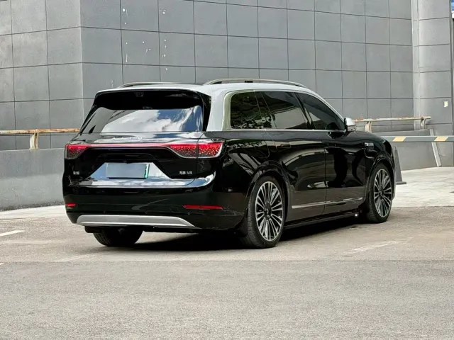 Aito M9 — Фото автомобиля 4