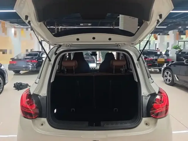 Wuling Motors Wuling Bingo 2023 203km Comfort Version — Фото автомобиля 18