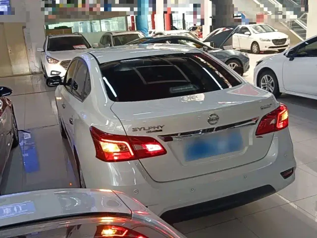 Nissan Sylphy — Фото автомобиля 4