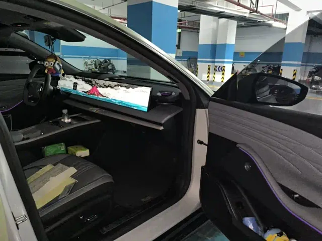 Geely Galaxy E8 — Фото автомобиля 19