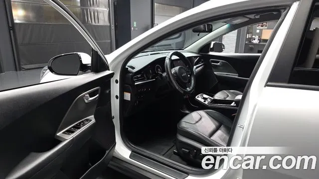 Kia Niro Niro Plus Earth — Фото автомобиля 10
