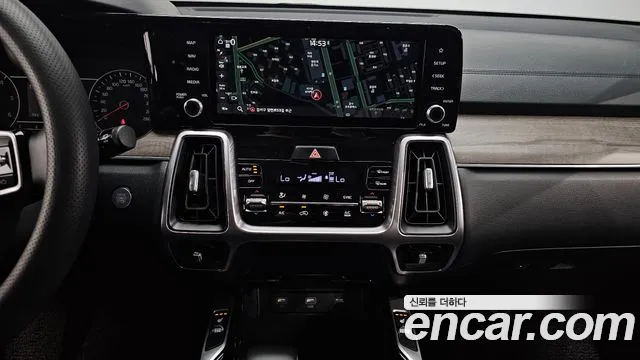 Kia Sorento Sorento 4-е поколение Дизель 2.2 2WD — Фото автомобиля 14
