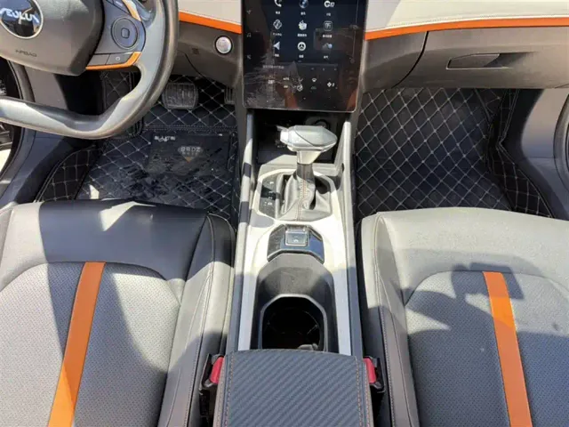 Dongfeng Yixuan GS — Фото автомобиля 5