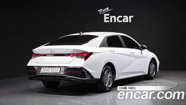 Hyundai AVANTE Новый Avante (CN7) — Фото автомобиля 2